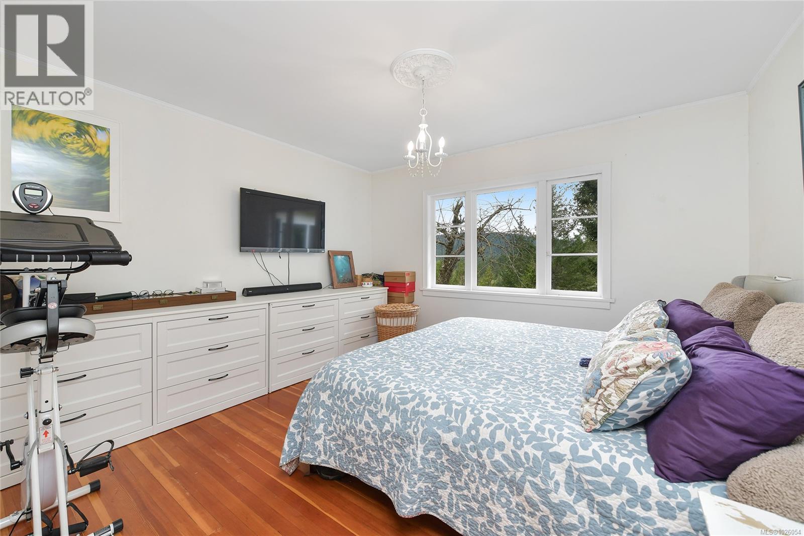  370 Campbell Bay Road, Mayne Island