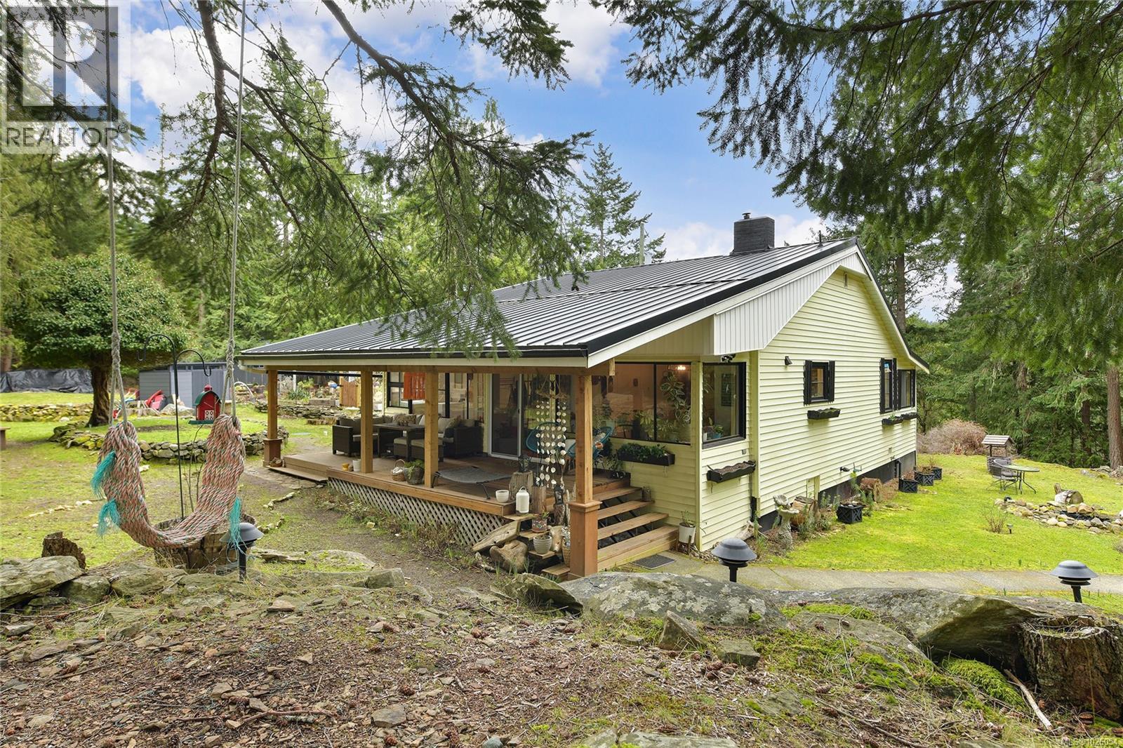  370 Campbell Bay Road, Mayne Island