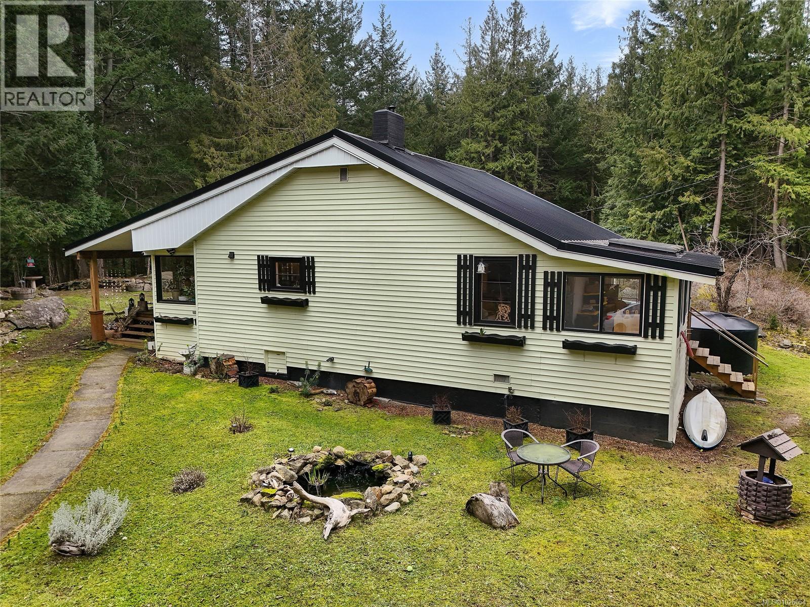  370 Campbell Bay Road, Mayne Island
