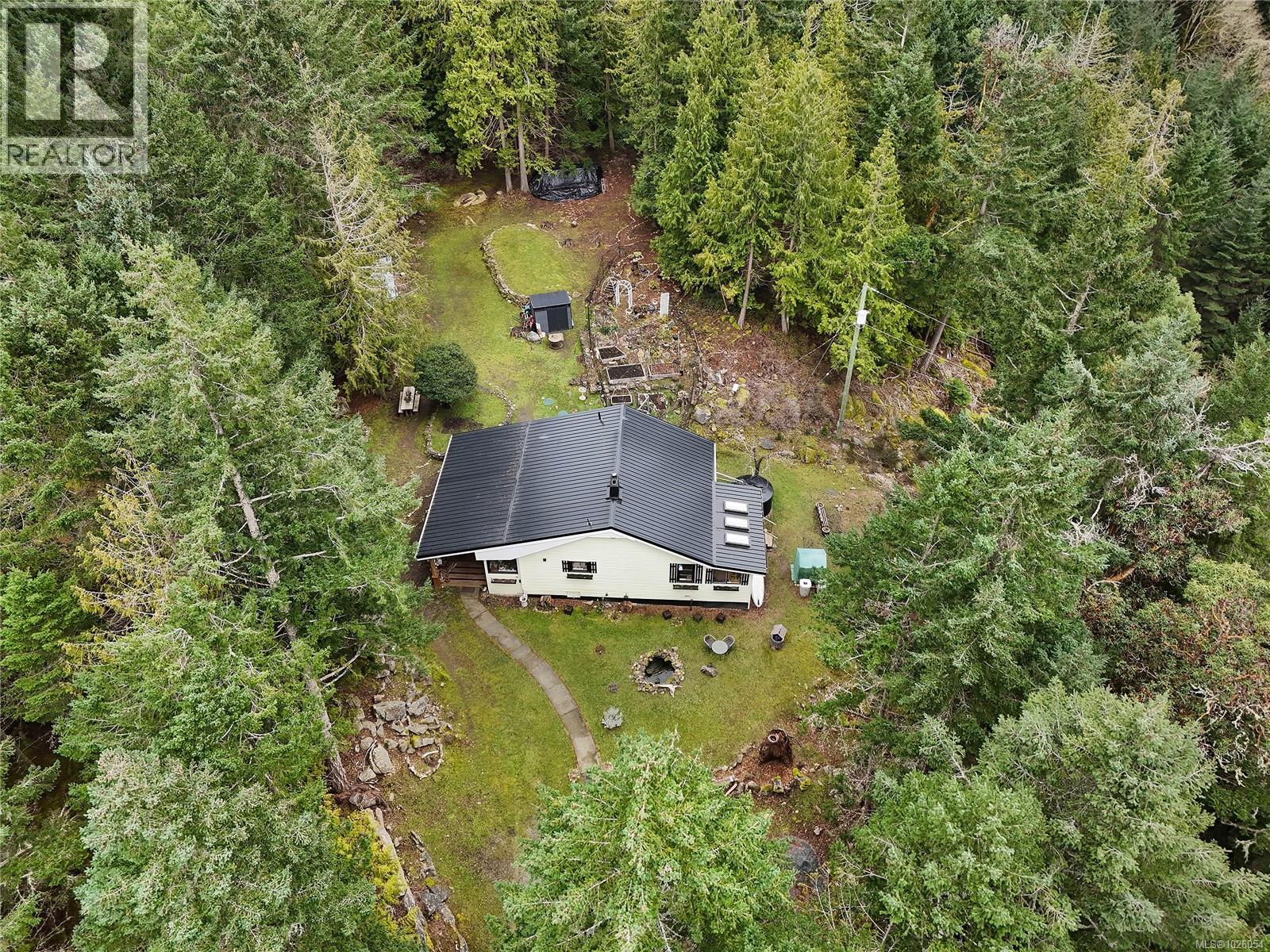  370 Campbell Bay Road, Mayne Island