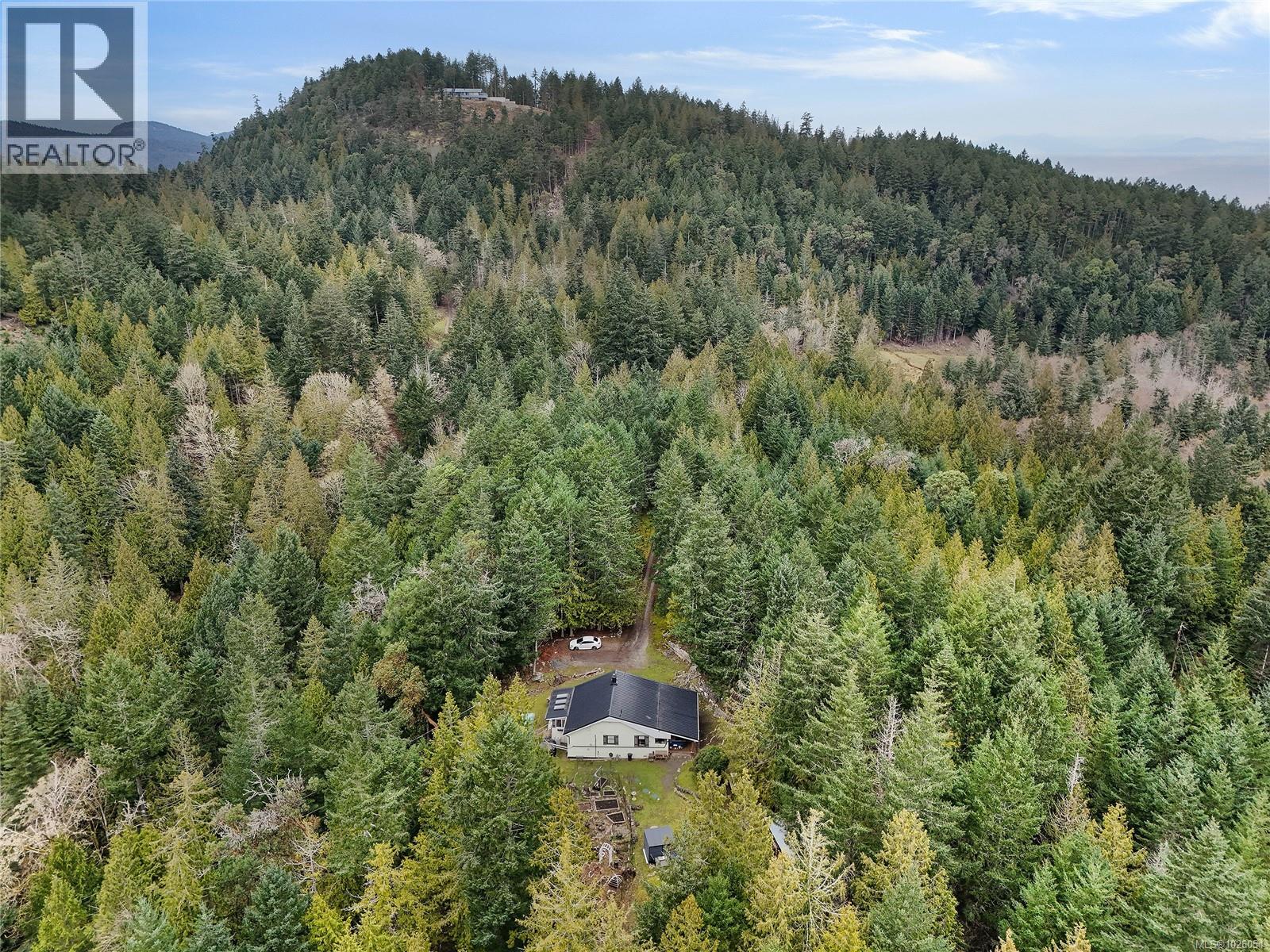  370 Campbell Bay Road, Mayne Island