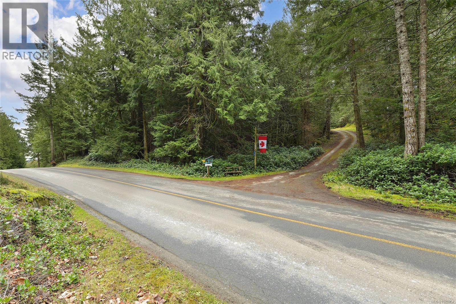  370 Campbell Bay Road, Mayne Island