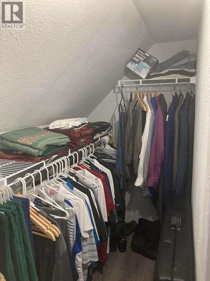 456 FOURTH Avenue, Midway