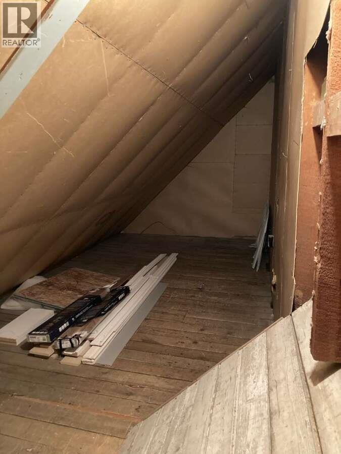 456 FOURTH Avenue, Midway