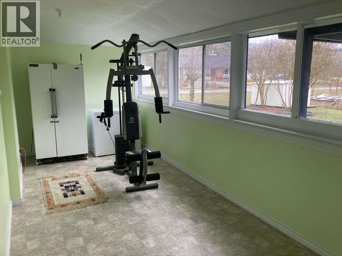 456 FOURTH Avenue, Midway