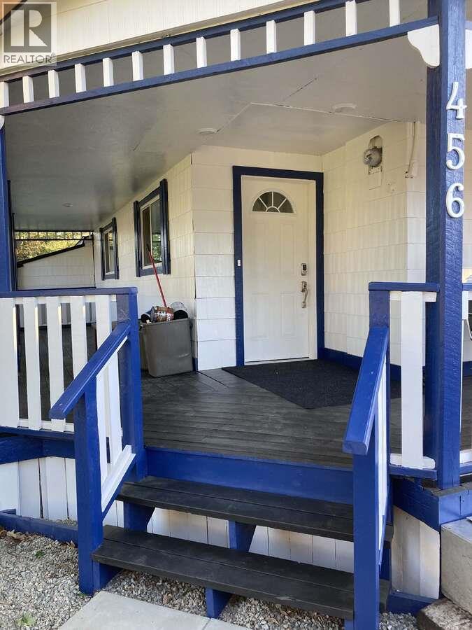 456 FOURTH Avenue, Midway