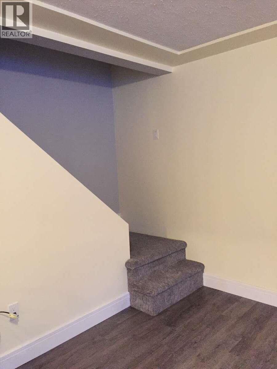 456 FOURTH Avenue - 25