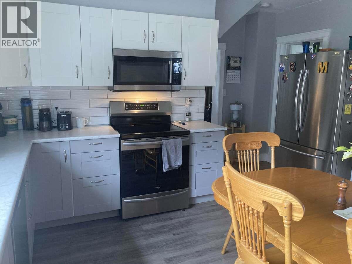 456 FOURTH Avenue, Midway