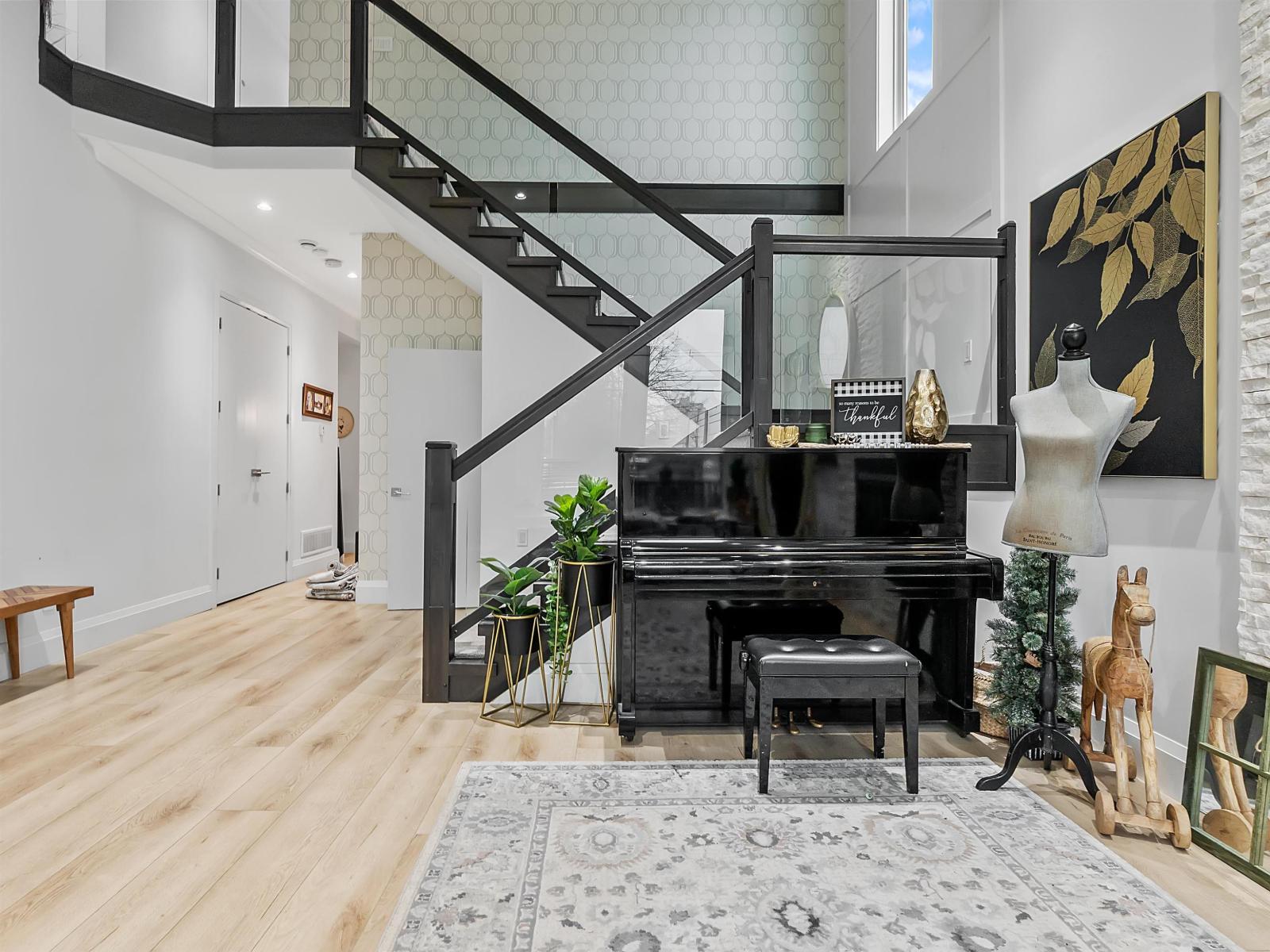 11897 82 Avenue, Delta