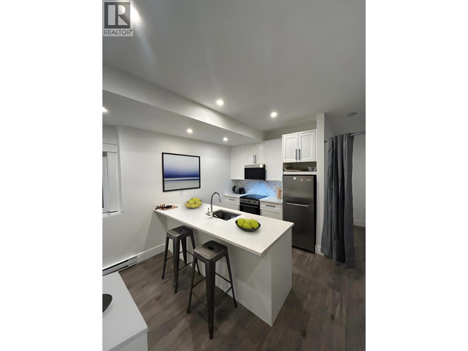 1365 BURFIELD Drive - 25