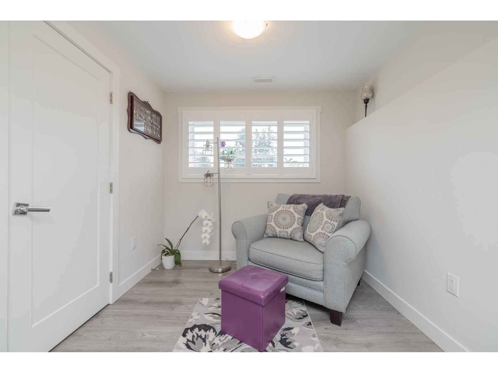 32073 WESTVIEW AVENUE, Mission