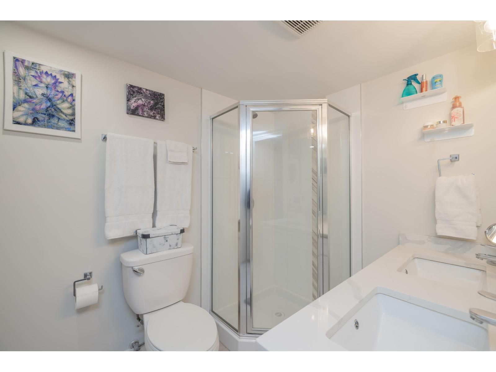 32073 WESTVIEW AVENUE, Mission