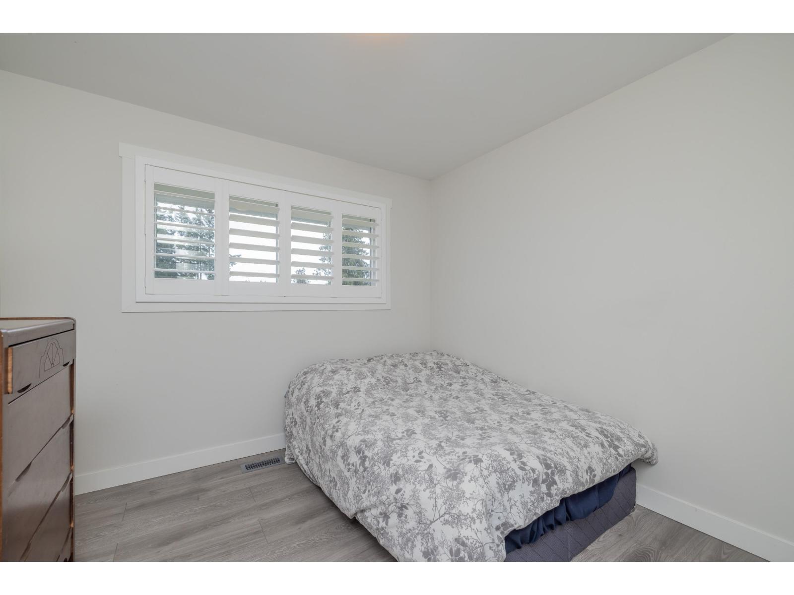 32073 WESTVIEW AVENUE, Mission