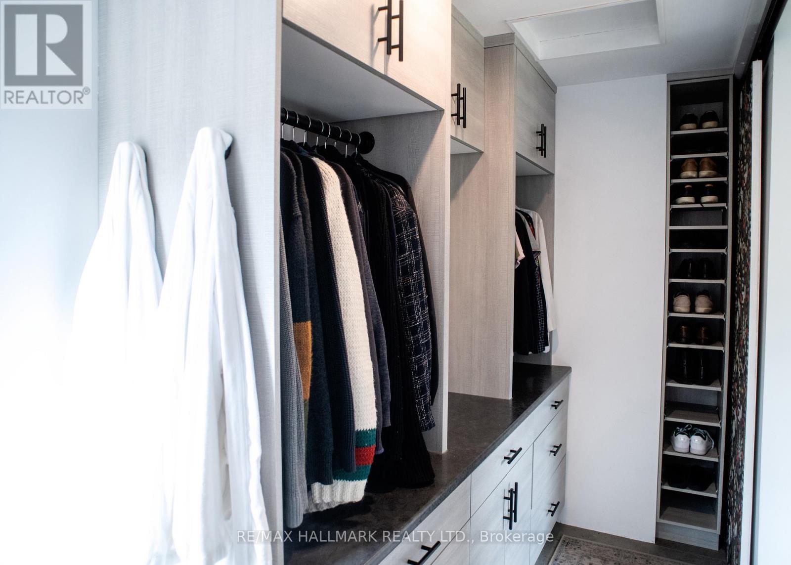 100B HAYDEN ROAD N - 19