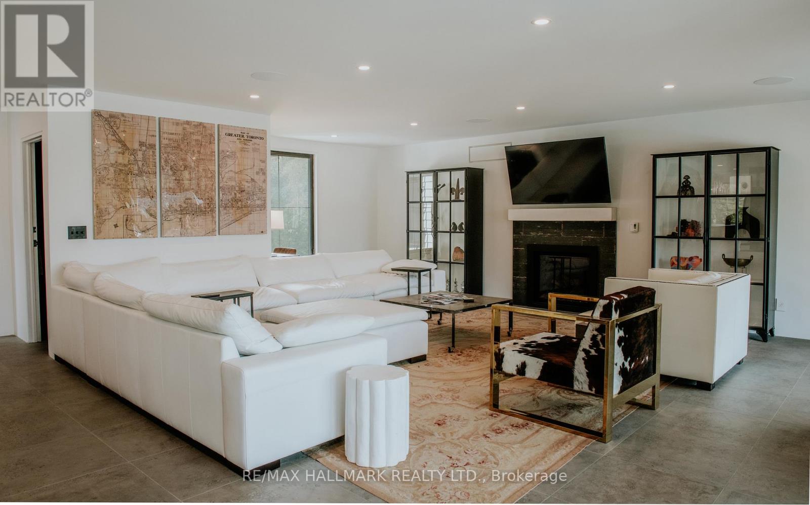 100B HAYDEN ROAD N - 7