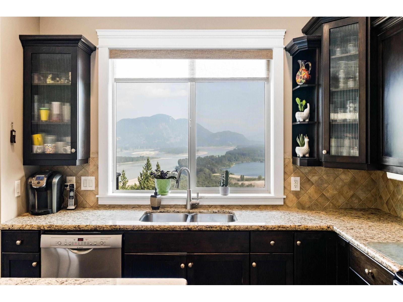 29 43540 ALAMEDA DRIVE, Chilliwack Mountain, Chilliwack