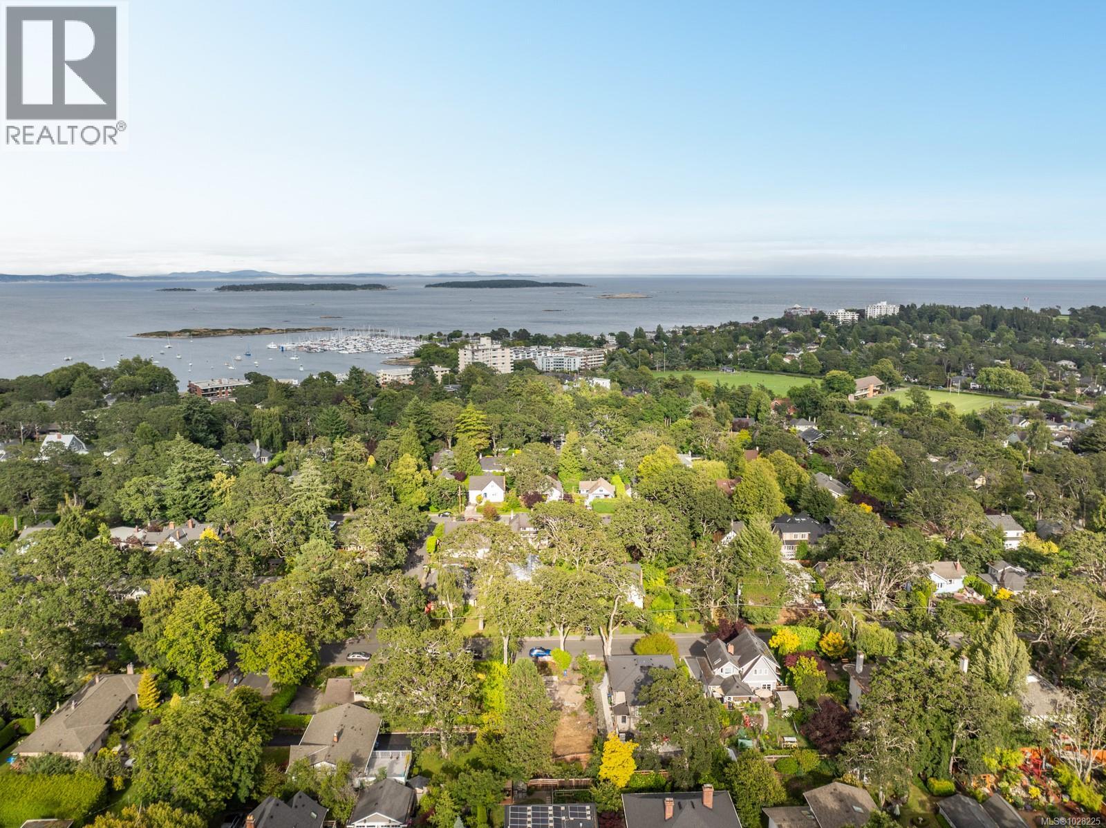 1256 Oliver St, Oak Bay