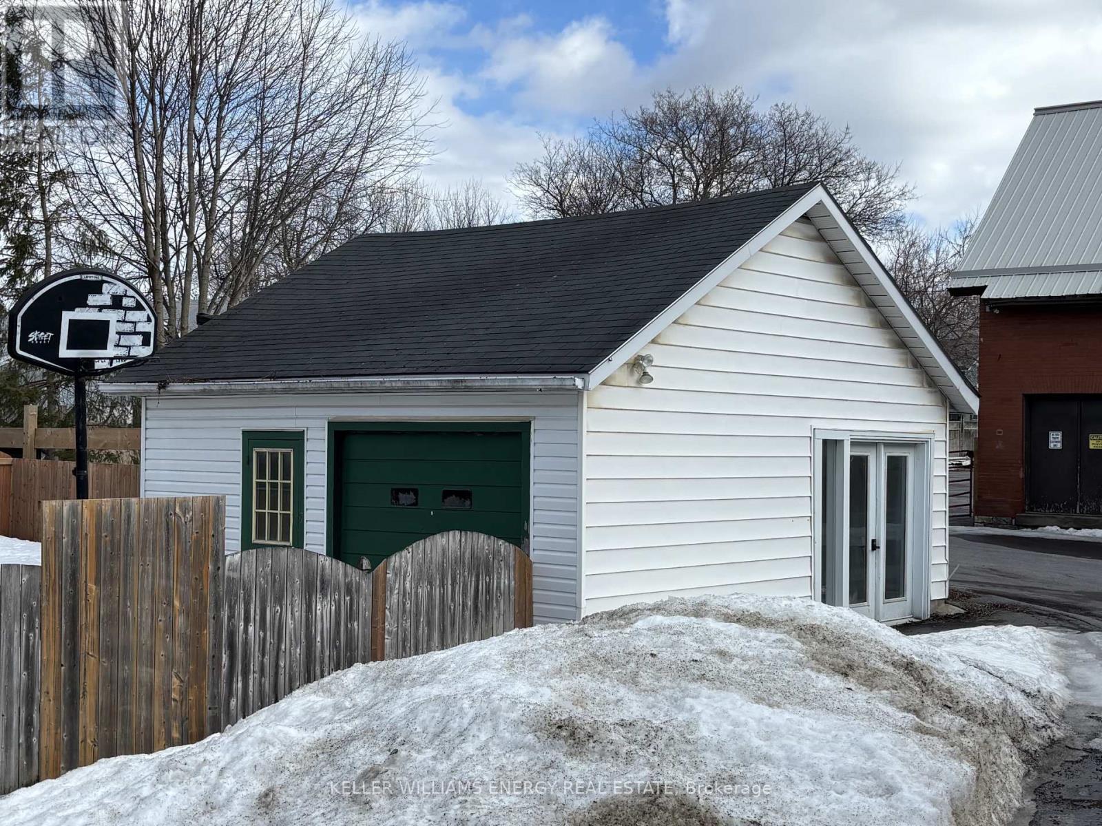 UNIT B - 58 PICTON MAIN STREET