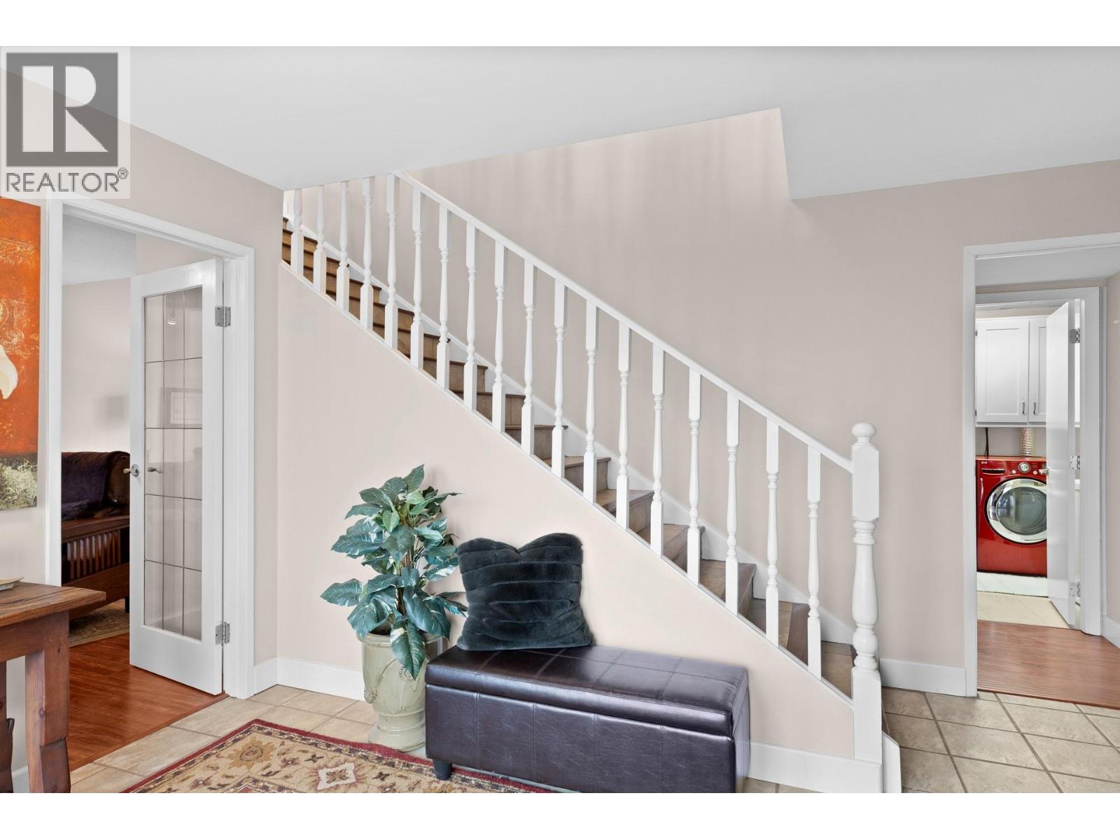 2740 Lakeridge Road, West Kelowna