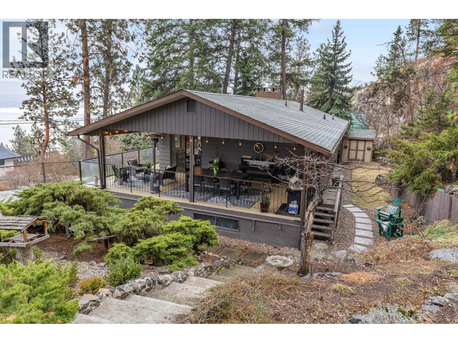 2740 Lakeridge Road, West Kelowna