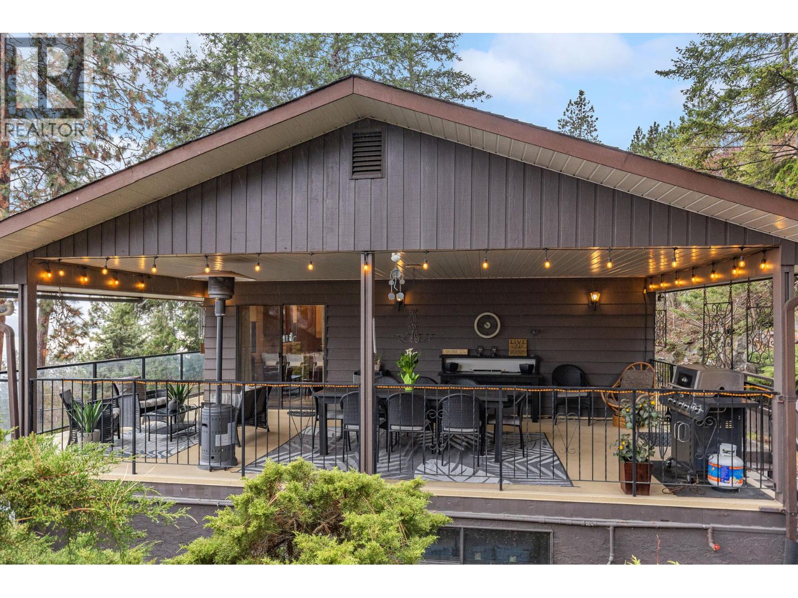 2740 Lakeridge Road, West Kelowna