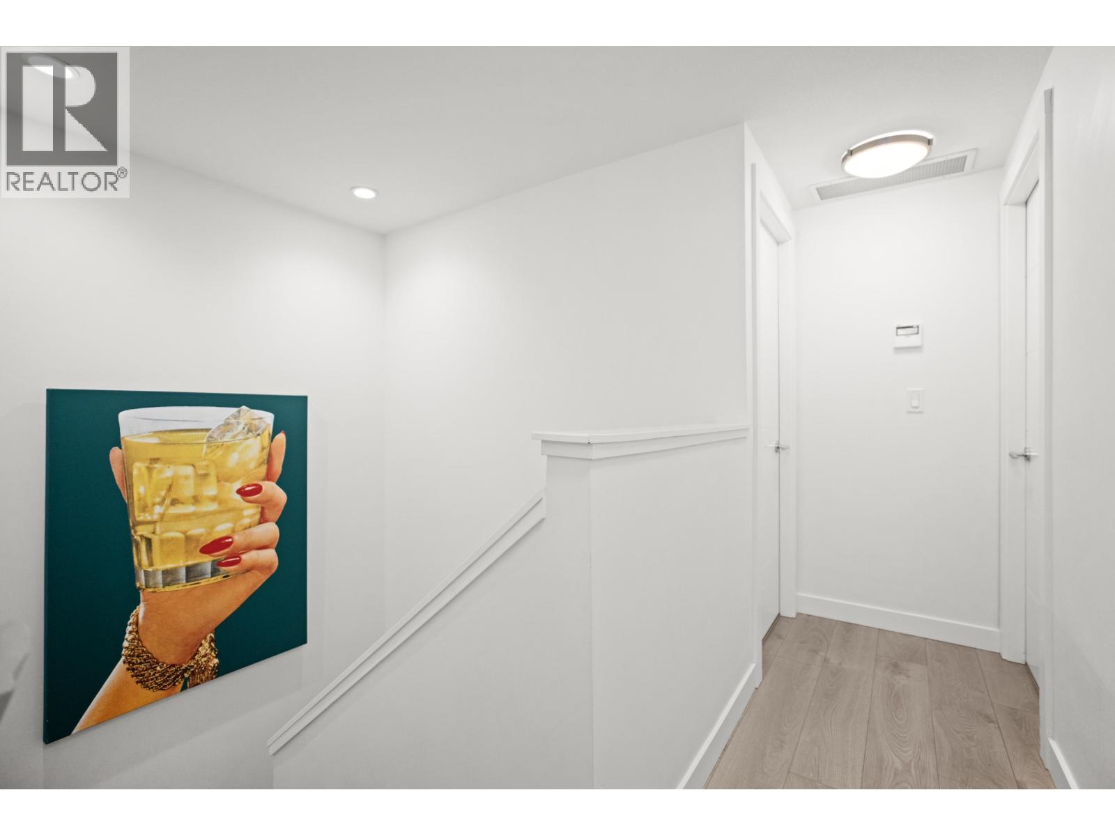 TH5 128 E 8TH STREET, North Vancouver