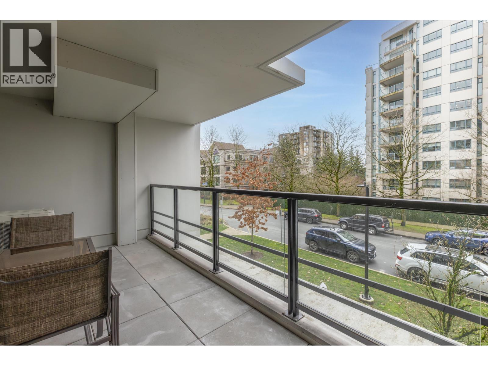 TH5 128 E 8TH STREET, North Vancouver