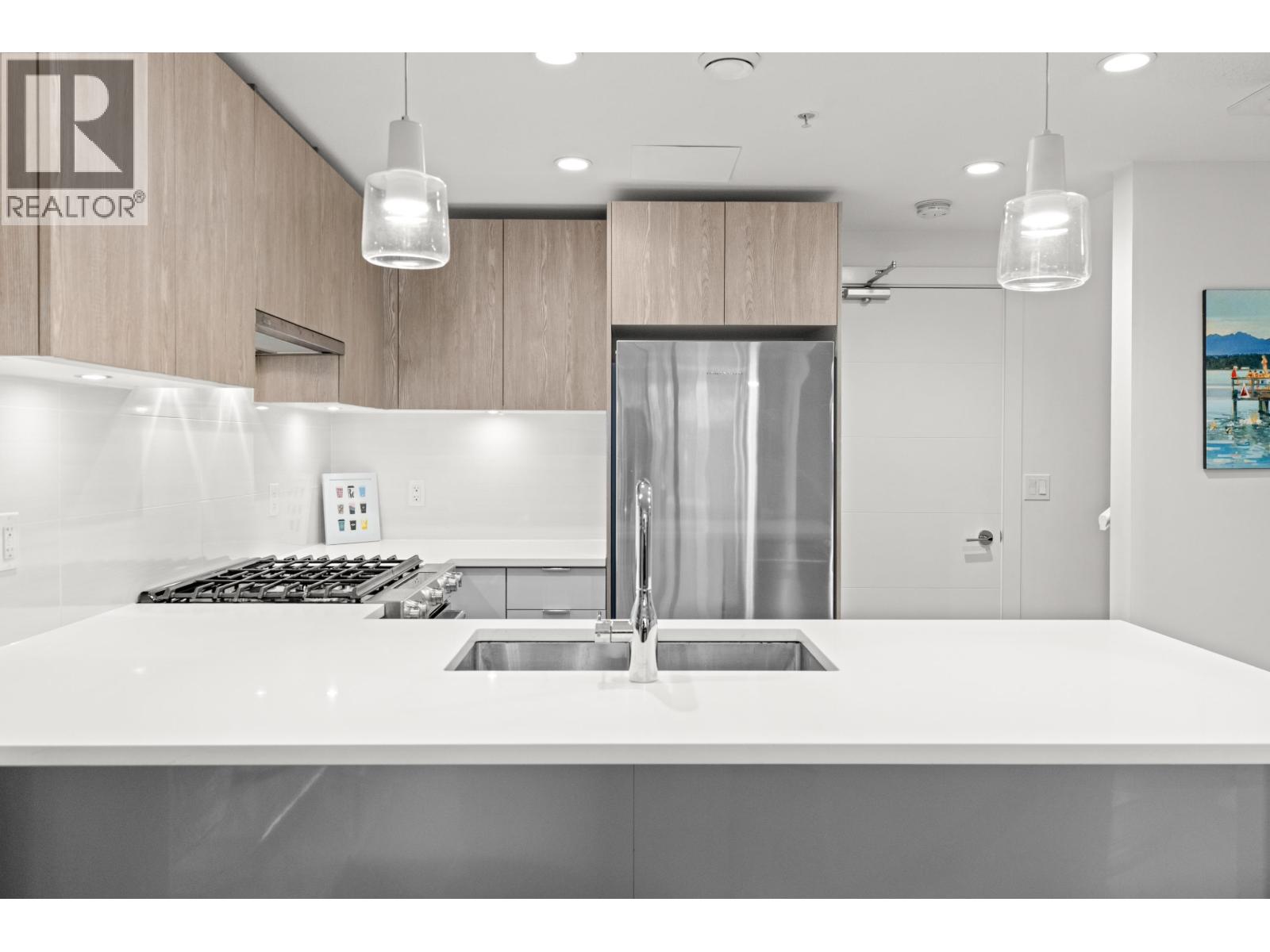 TH5 128 E 8TH STREET, North Vancouver