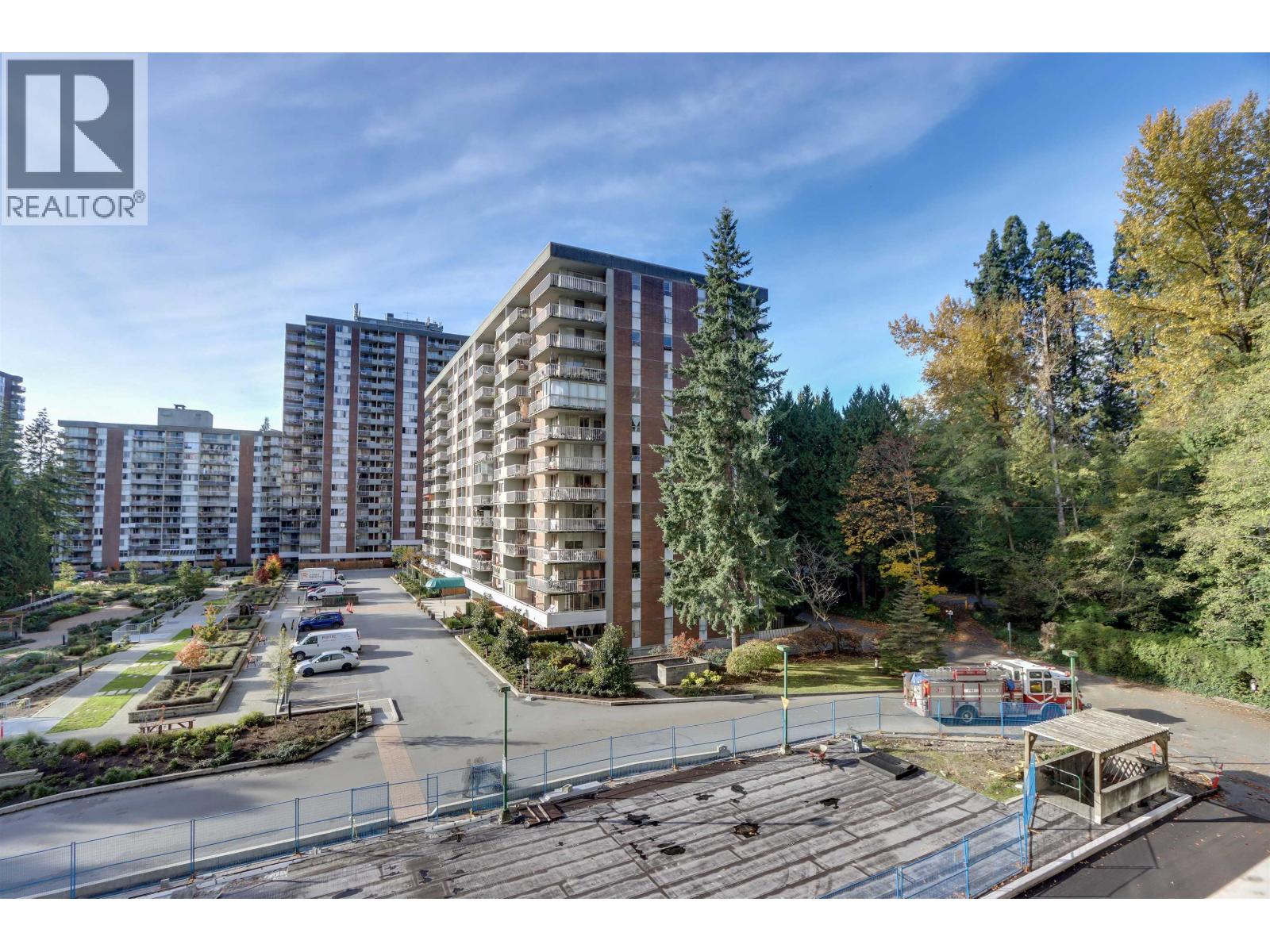 510 2008 FULLERTON Avenue - photo 2