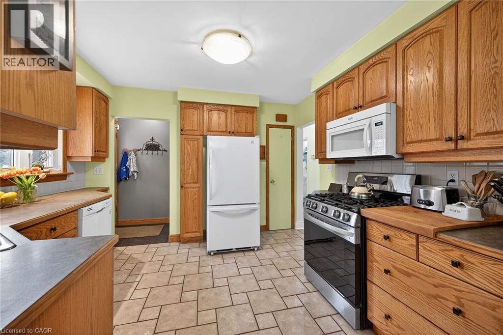 248 SENECA AVENUE - 12
