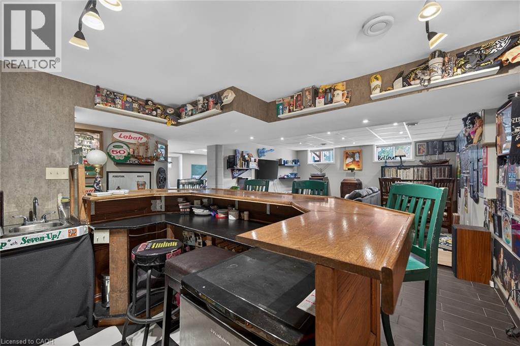 248 SENECA AVENUE - 31