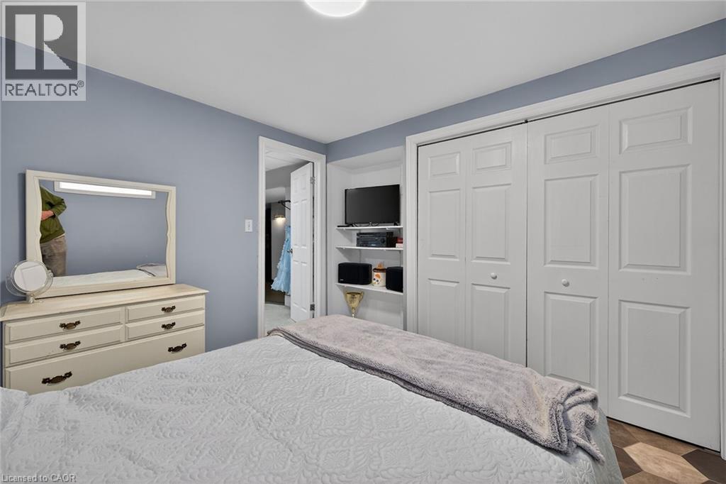 248 SENECA AVENUE - 35