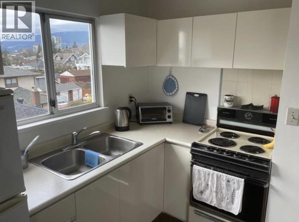 444 E 6TH STREET, North Vancouver
