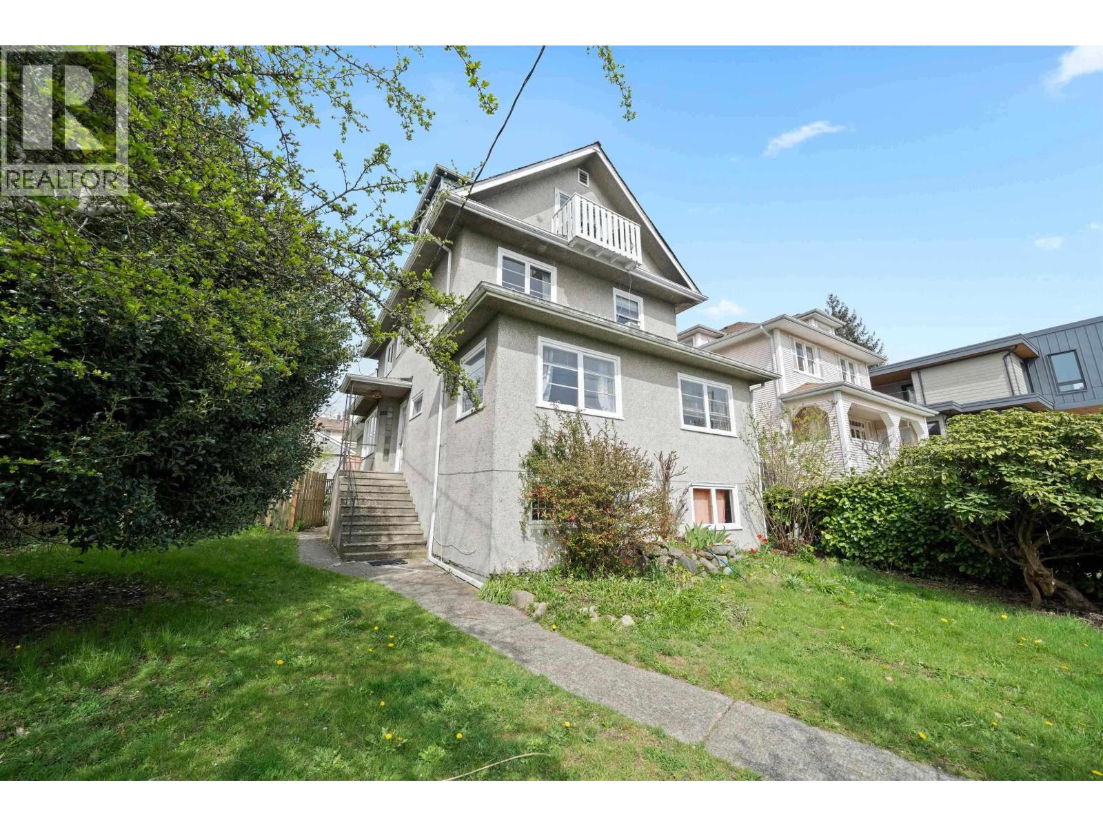 444 E 6TH STREET, North Vancouver