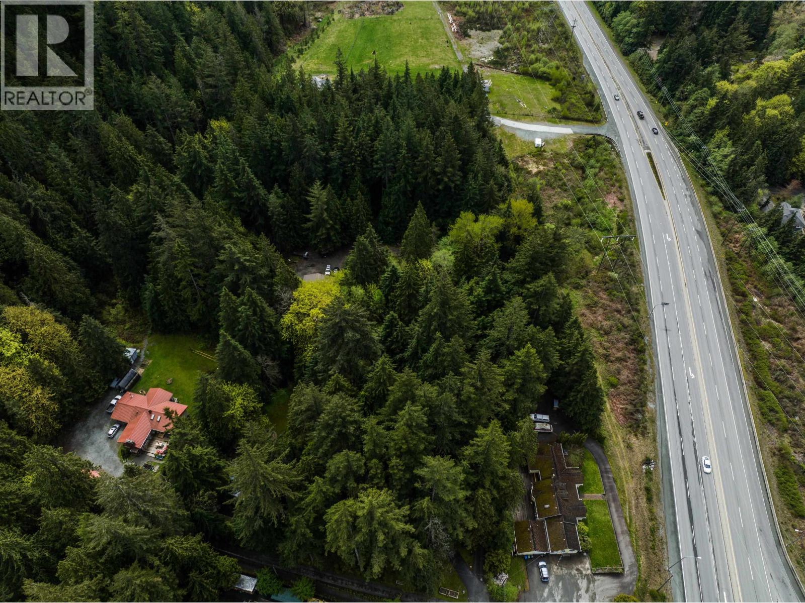 1774 DEPOT ROAD, Squamish
