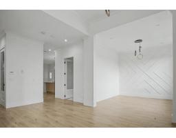 16685 15a Avenue, Surrey, BC V3S9X7 Photo 8