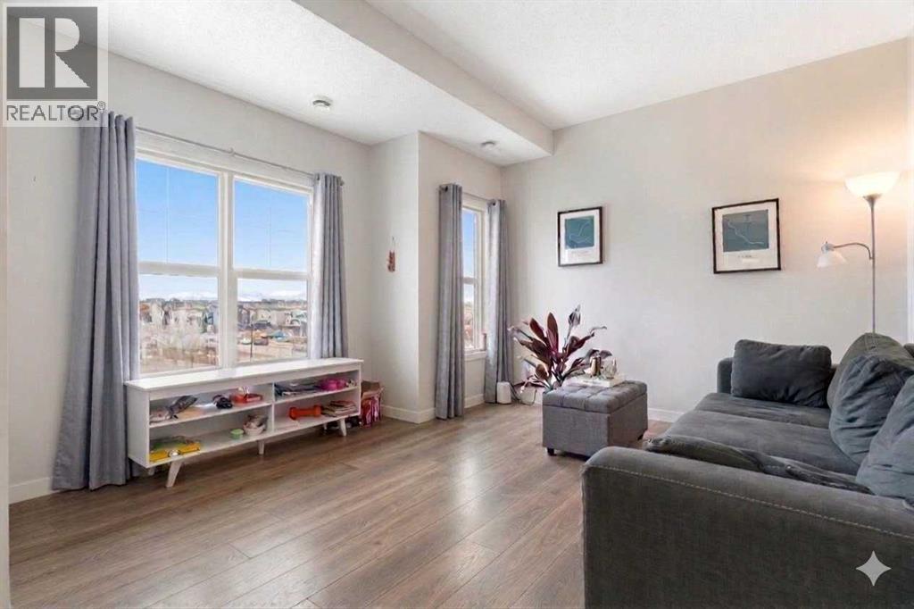 250 Fireside View, Cochrane