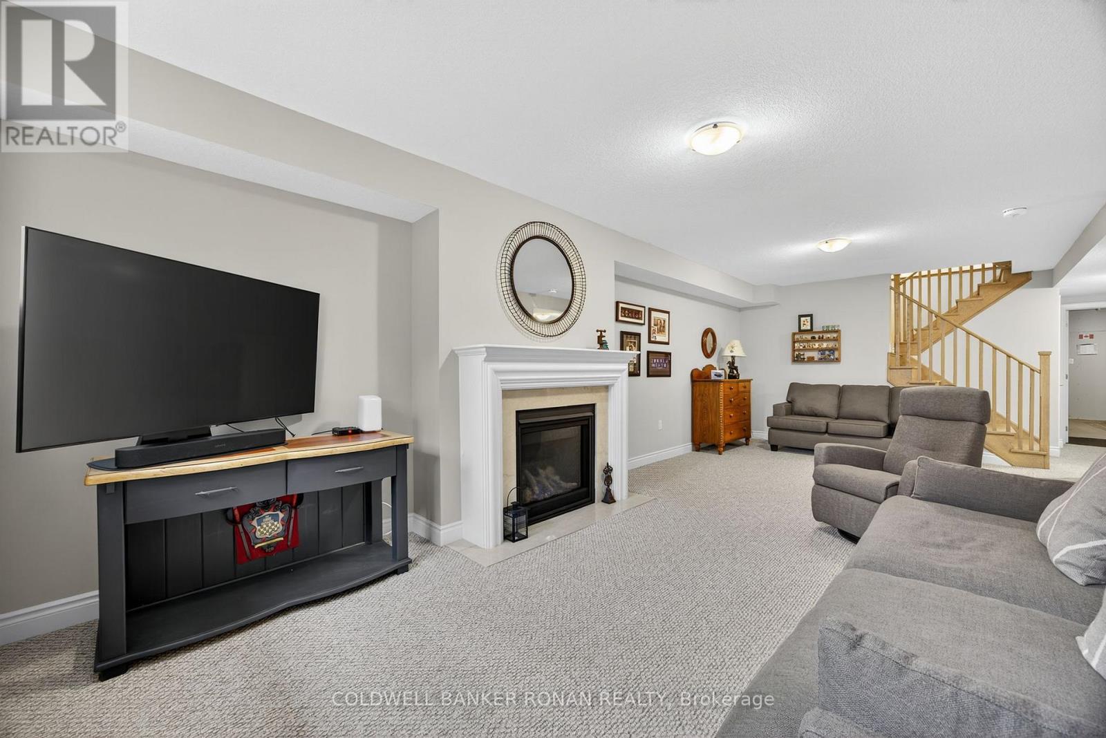 #10 73 SUMMERHILL DRIVE - 21