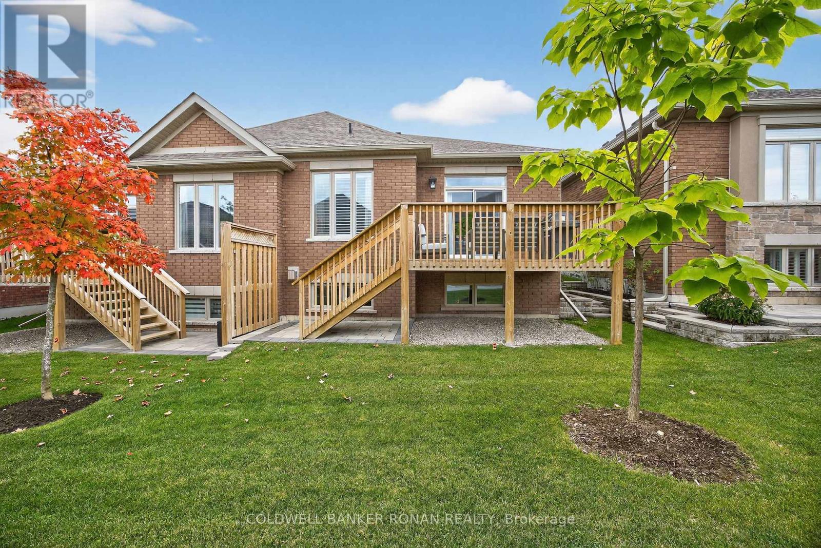 #10 73 SUMMERHILL DRIVE - 27