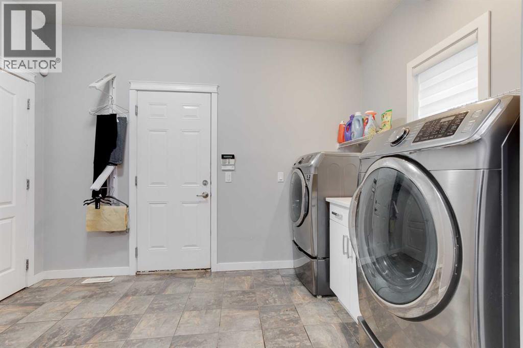 
          1409 Kings Heights Boulevard Southeast
            <br/>
            <span>Airdrie</span>
            , 
            <span>AB</span>
             <span>T4A0A1</span>
         - Photo 16