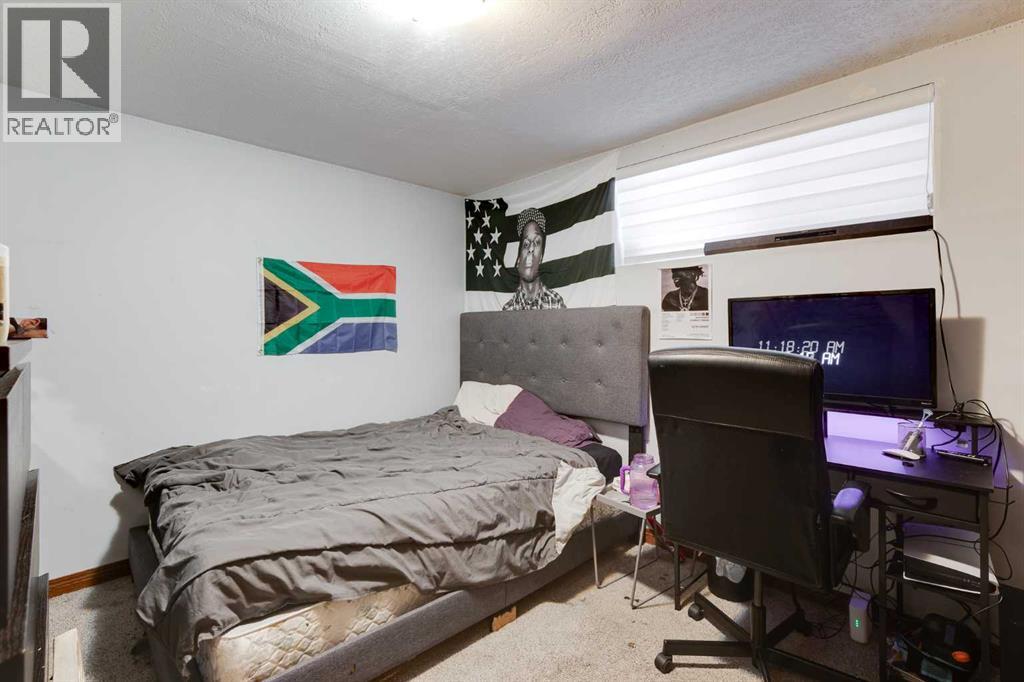 
          1409 Kings Heights Boulevard Southeast
            <br/>
            <span>Airdrie</span>
            , 
            <span>AB</span>
             <span>T4A0A1</span>
         - Photo 35