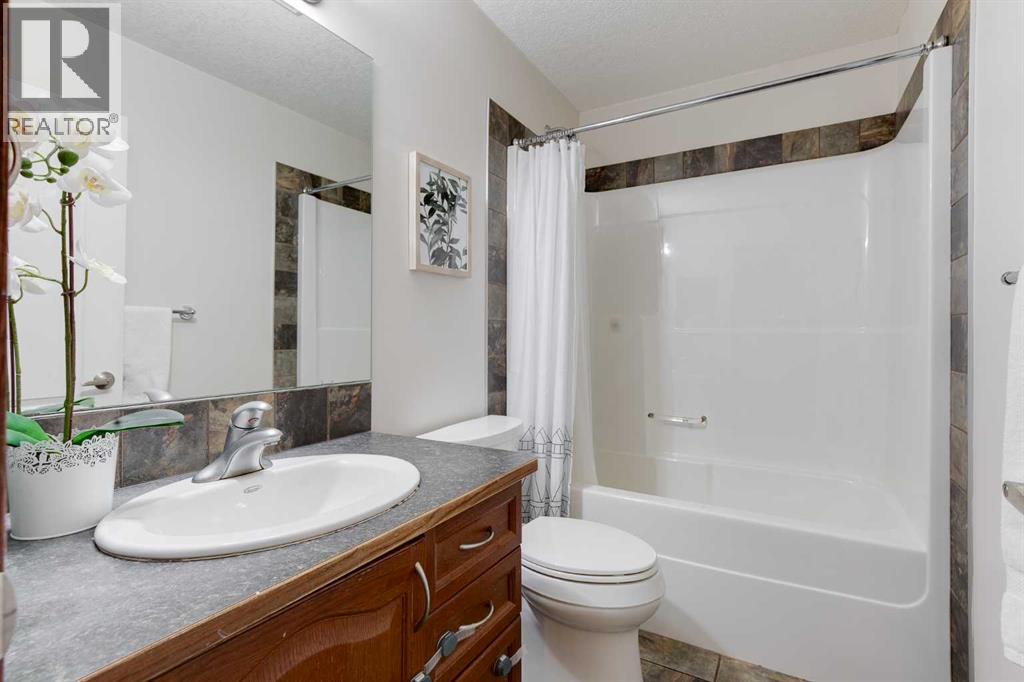 
          1409 Kings Heights Boulevard Southeast
            <br/>
            <span>Airdrie</span>
            , 
            <span>AB</span>
             <span>T4A0A1</span>
         - Photo 29