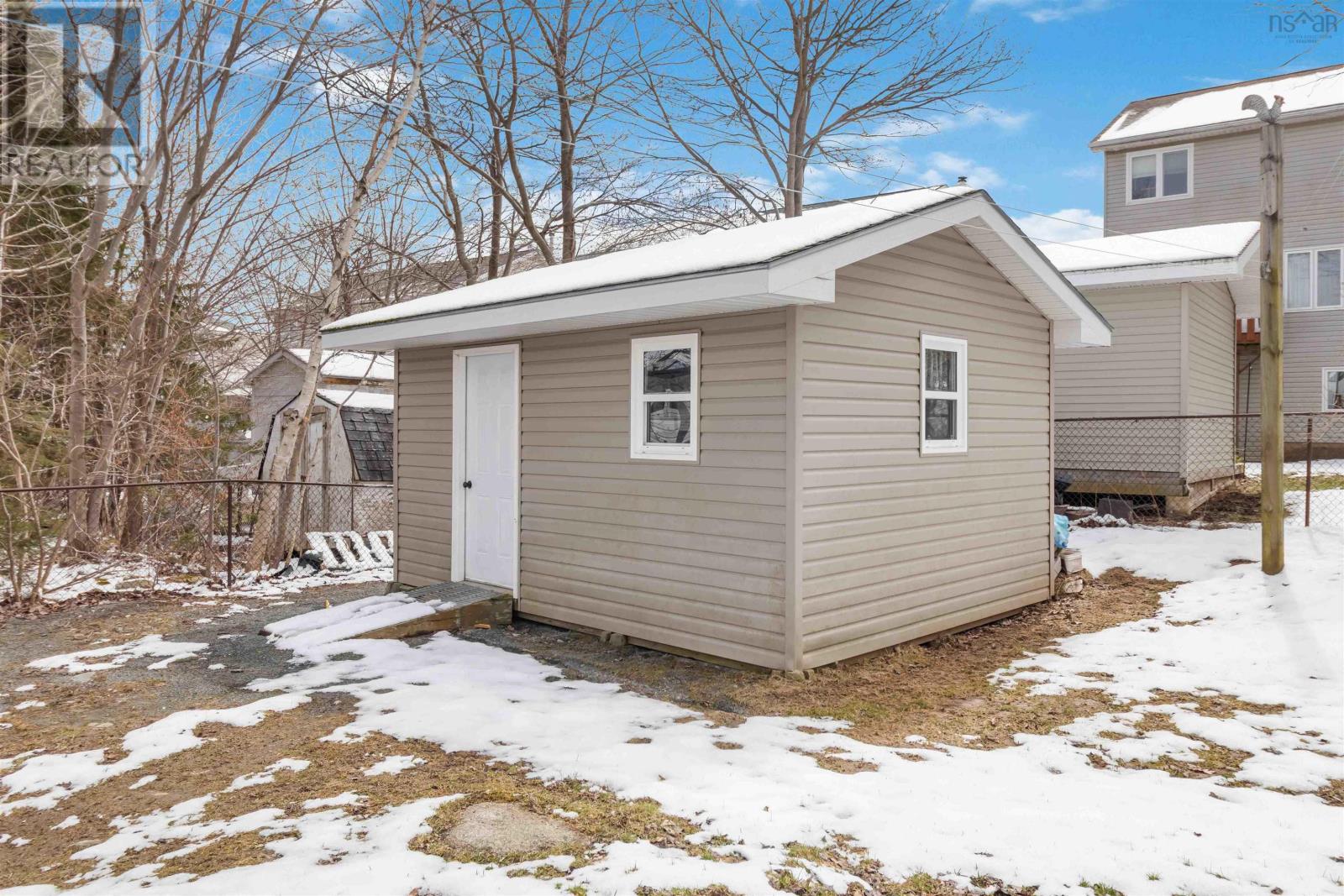 Property 37 of 49 of 146 Hirandale Crescent