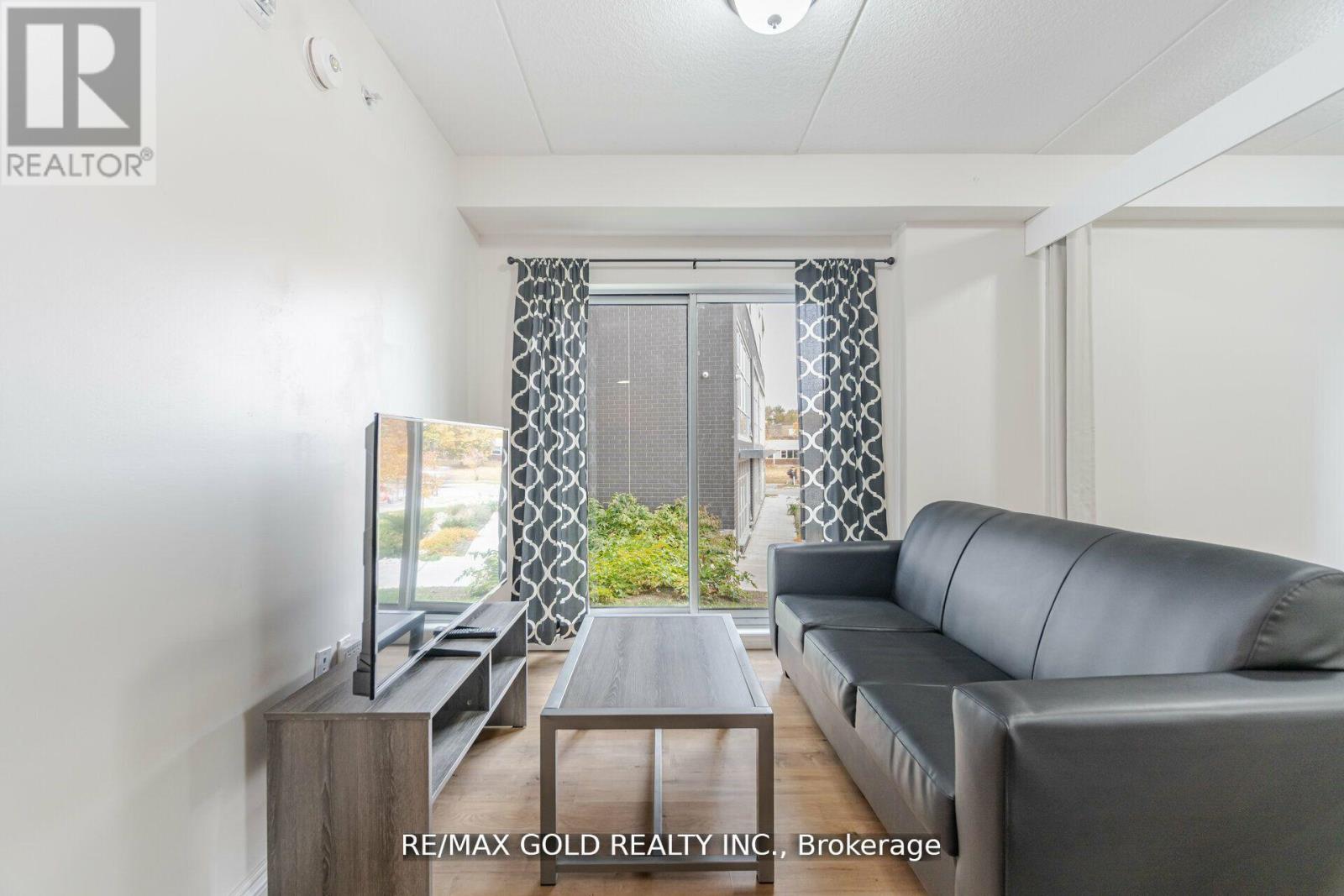 #H101 275 LARCH STREET - 12