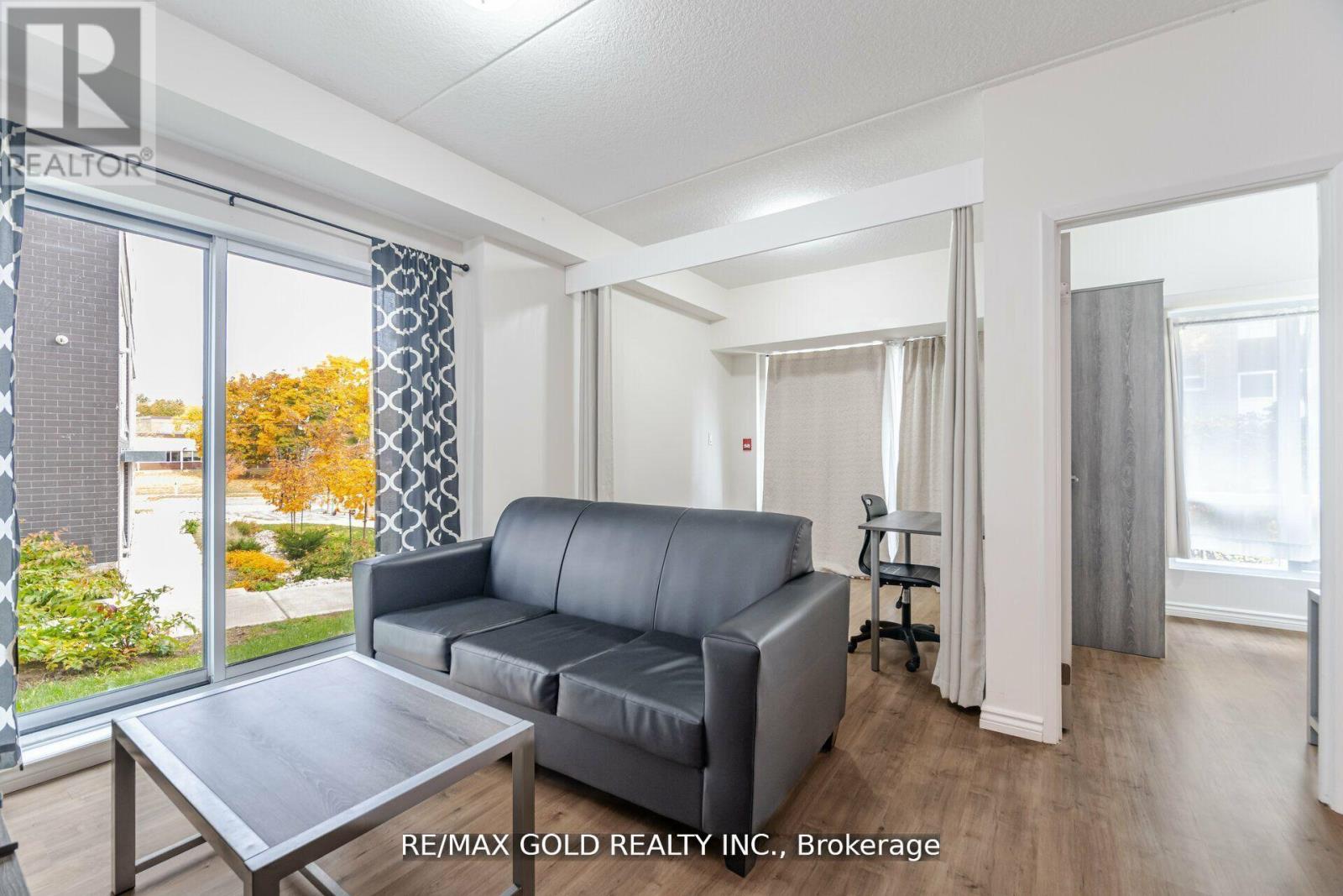 #H101 275 LARCH STREET - 13