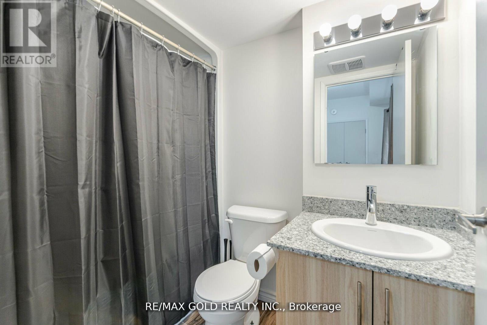#H101 275 LARCH STREET - 18