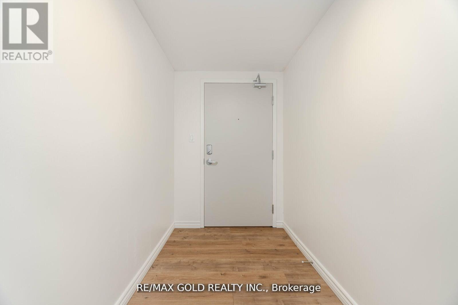 #H101 275 LARCH STREET - 5
