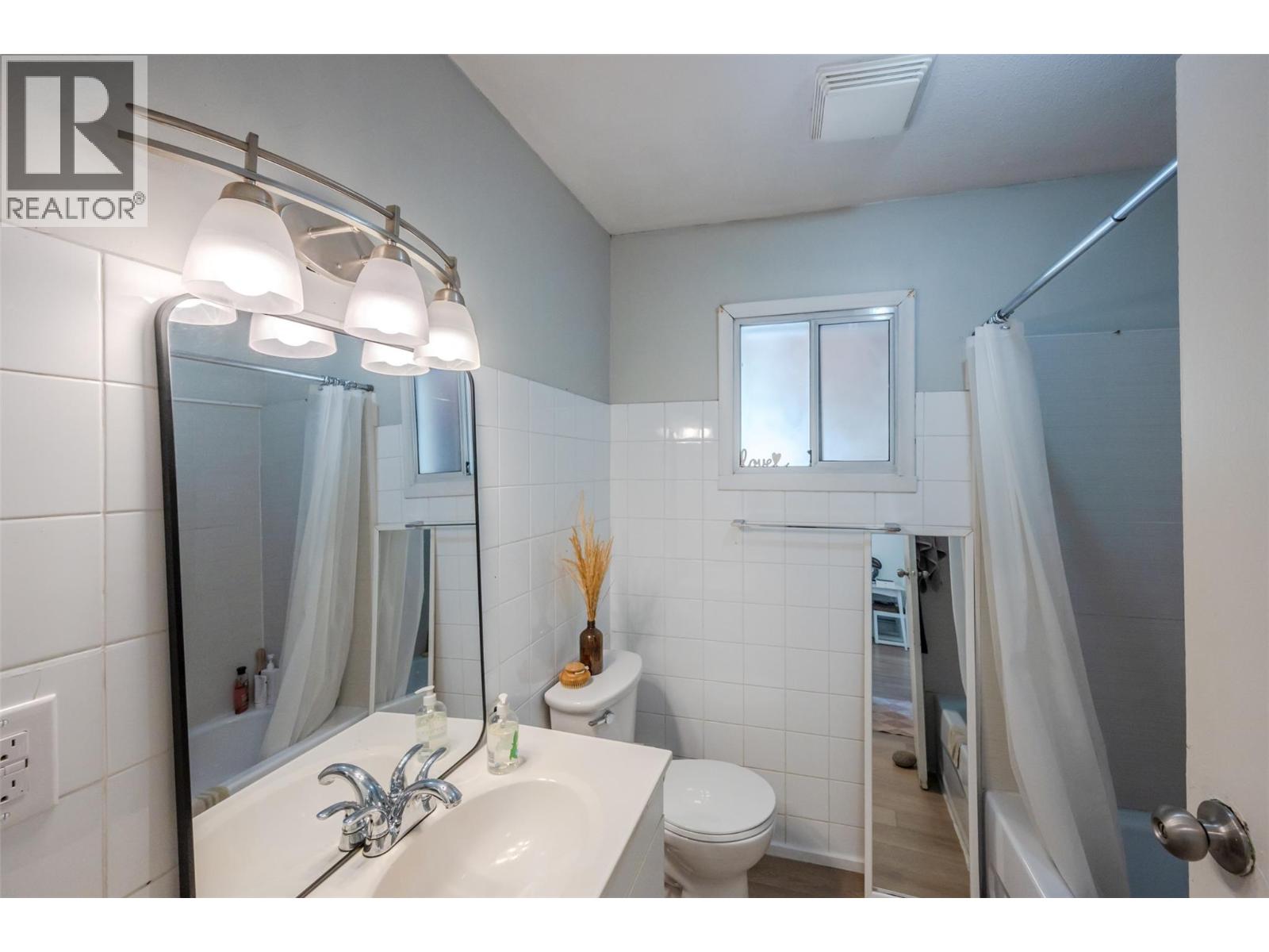  294 Norton Street, Penticton