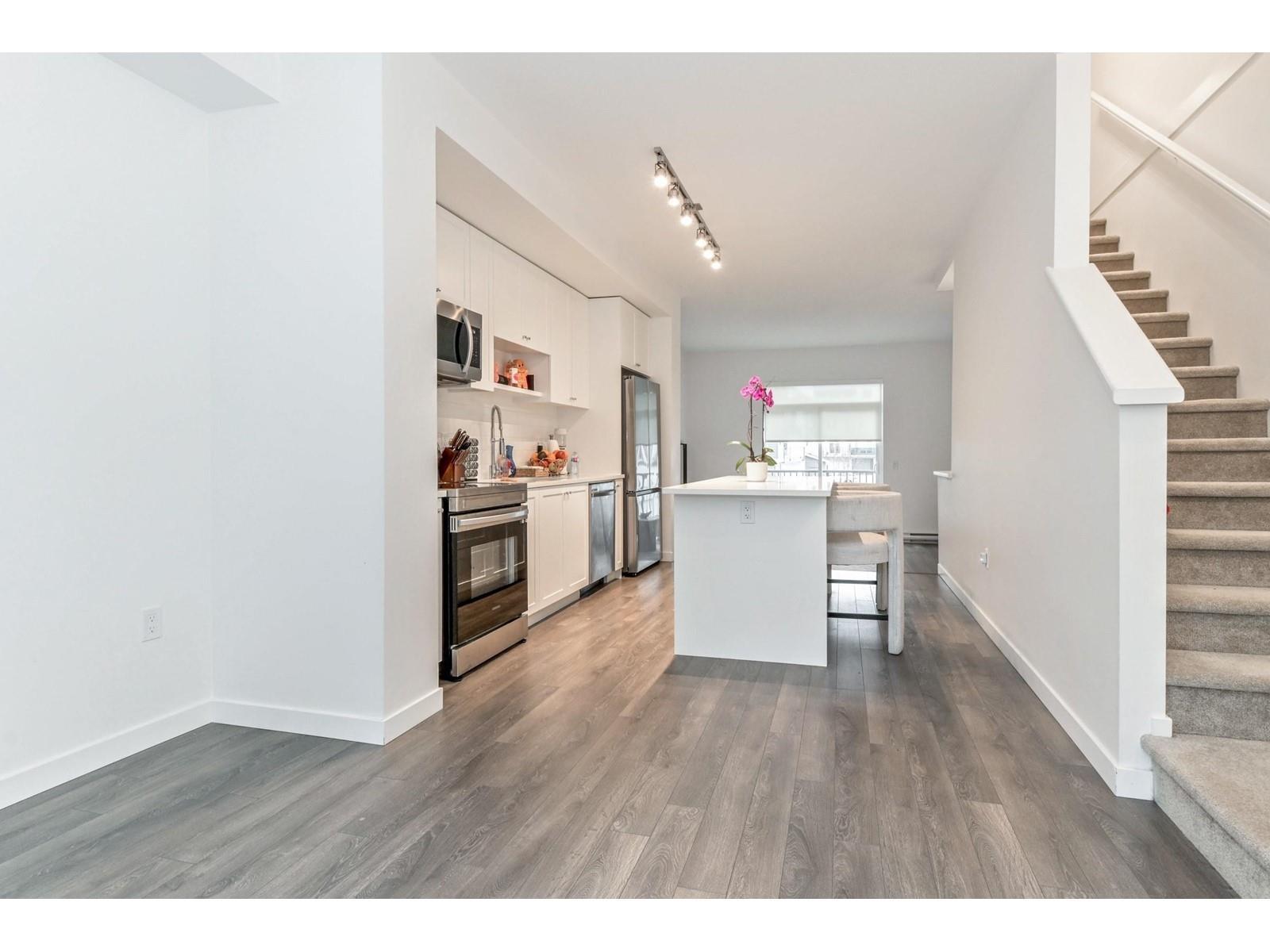 2 Bed, 3 Bath Townhouse for Sale in Surrey – 74 15778 85 AVENUE, Surrey – MLS# R3097479 - Image 14