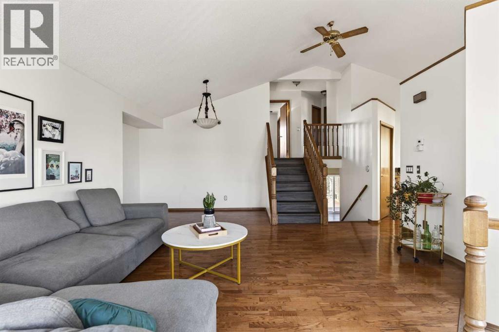 Single Family House 4 Level for Sale in  Riverbirch Place SE Riverbend Calgary 